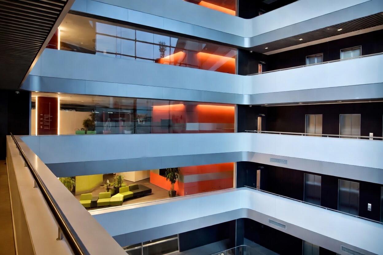 Bürogebäude Angyalföld — Brandmeldeanlagen-Fit-out