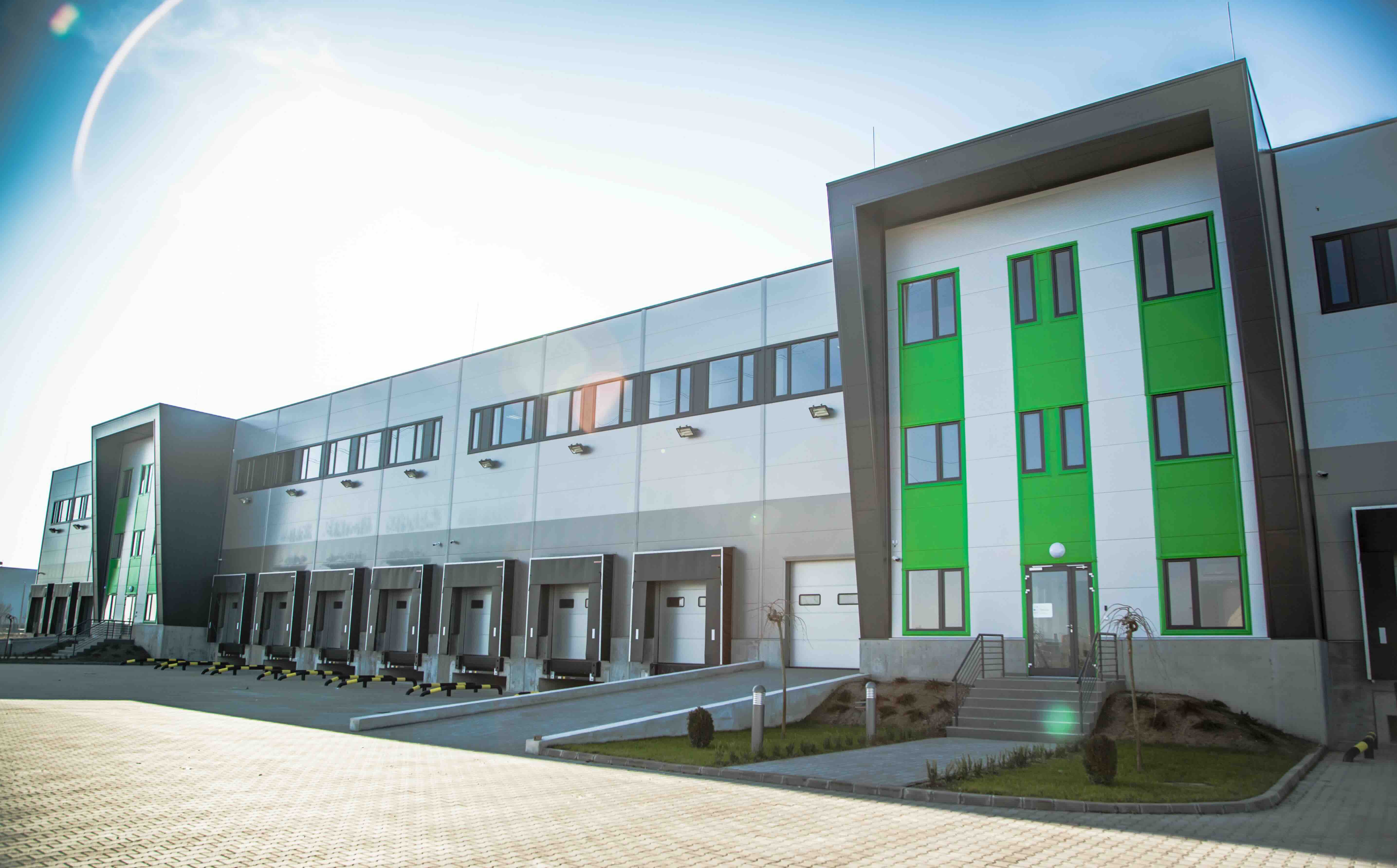 Logistikpark Polgár — Kennzeichenerkennung und Sprechanlage